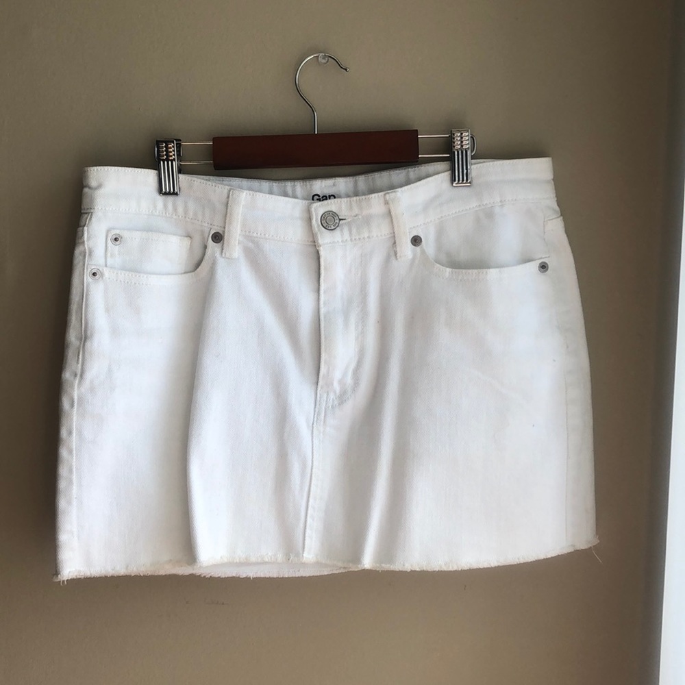 Gap Mini skirt
